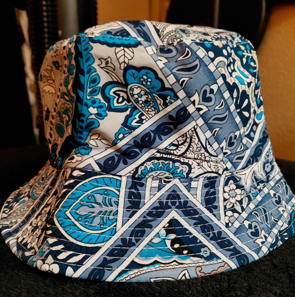 Patchwork Paisley Pattern Bucket Hat Unisex 22"-23" - Picture 3 of 5